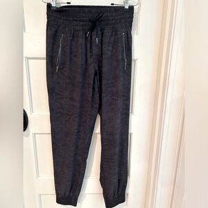 Athleta Camden jogger size 0.